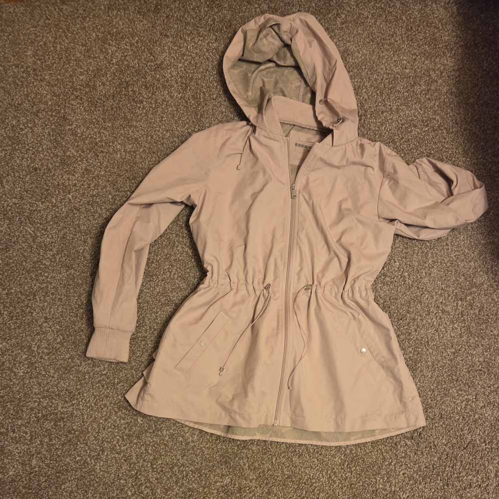 Bernardo Light  Hooded Jacket